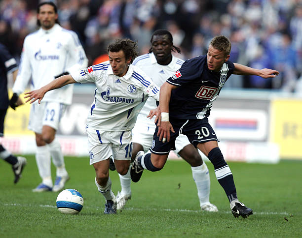 距依然在一 距依然在一